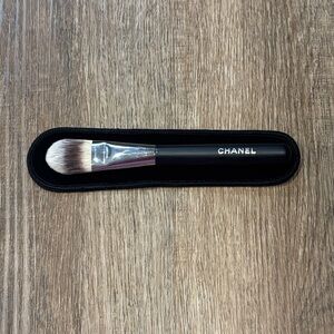 Chanel Makeup Brush Chanel Foundation Brush Chanel Brush “6”